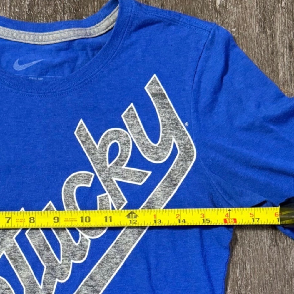 Nike‎ Kentucky Wildcats T-Shirt Womens Medium Blue Long Sleeve Slim Fit Graphic - Picture 2 of 4